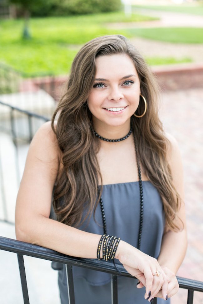 Photo of Lauren Romer,