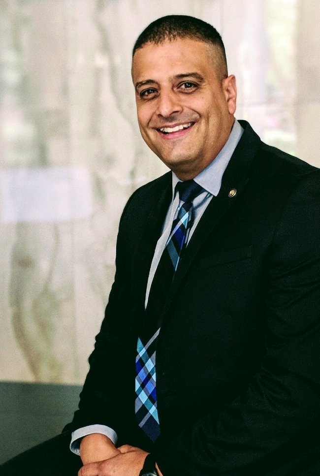 Photo of Dave Mangual,